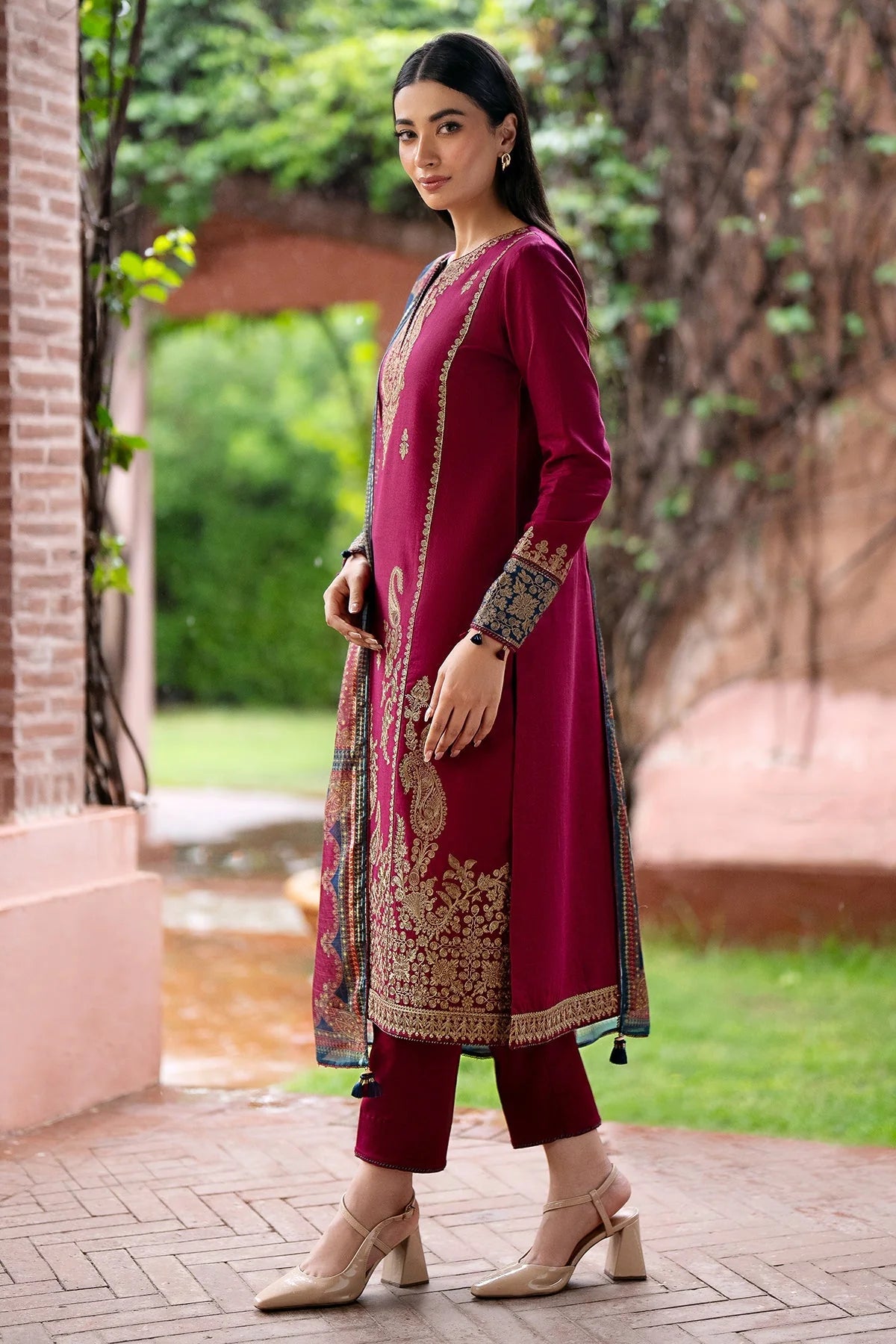 Maria.B. Heavy Embroidered Lawn 3PC Suit